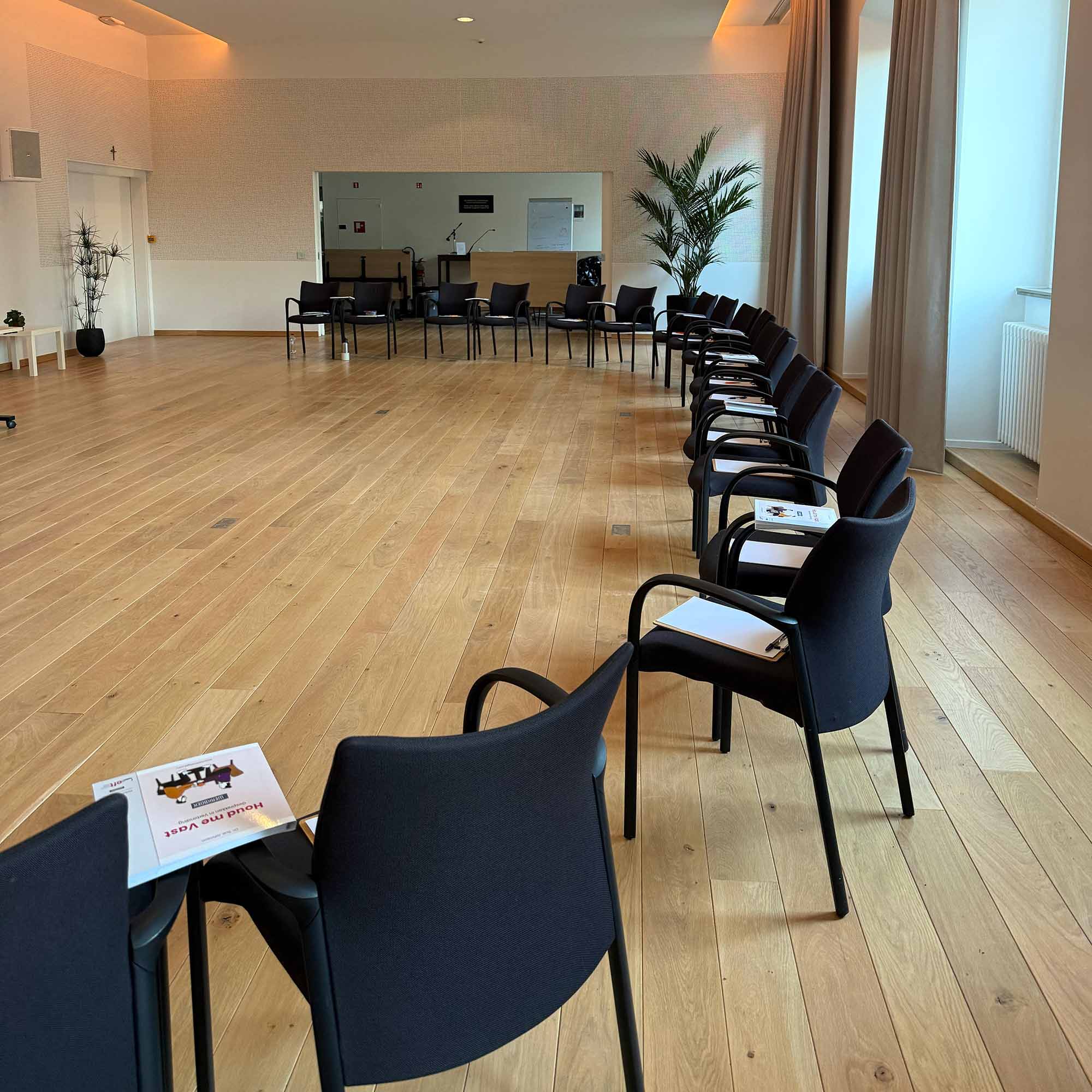 Rustpunt Gent — abdij binnentuin